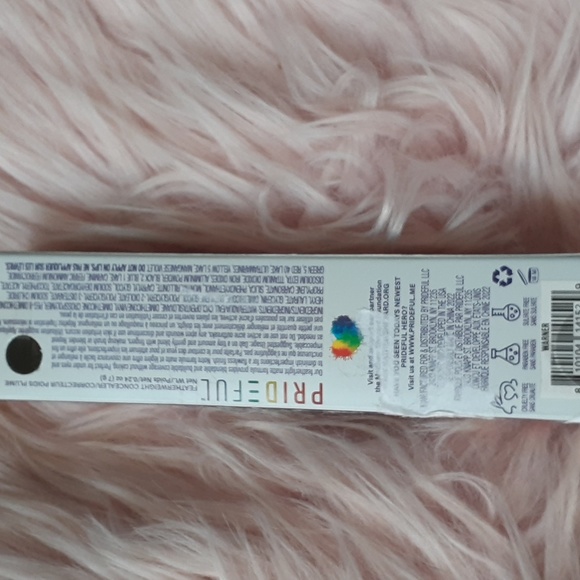 Brand New PRIDEFUL FEATHERWEIGHT CONCEALER - Picture 2 of 3